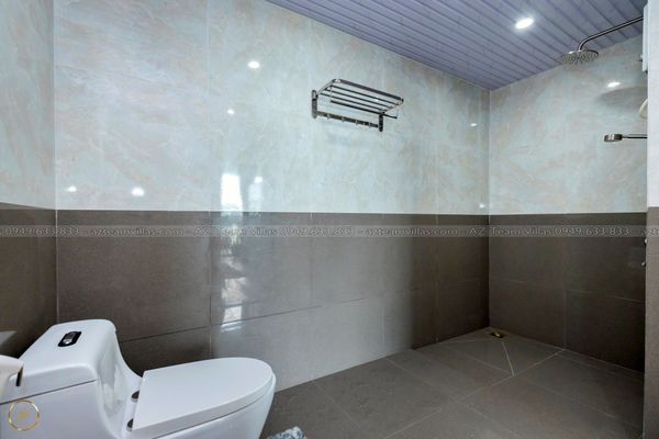 VT-TRUHO Penthouse AZ 31i