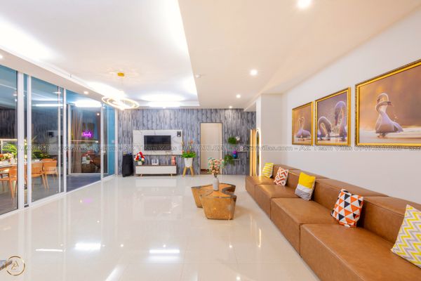 VT-TRUHO Penthouse AZ 31i