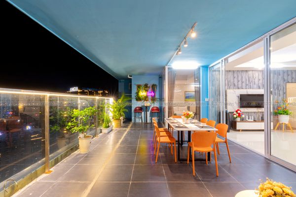 VT-TRUHO Penthouse AZ 31i