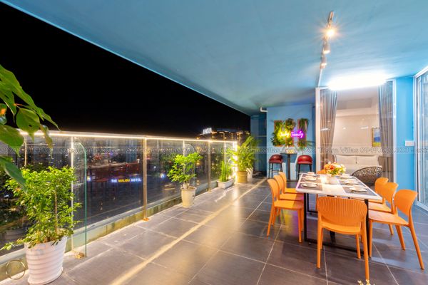 VT-TRUHO Penthouse AZ 31i