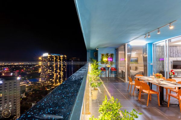 VT-TRUHO Penthouse AZ 31i