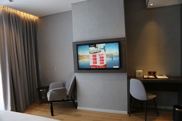 PREMIER - CLASSIC DOUBLE CITY VIEW