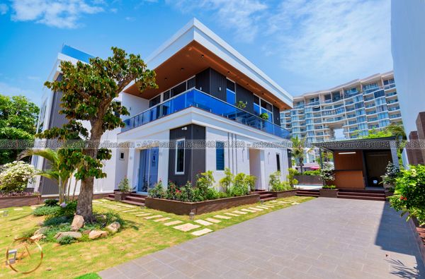 VT-MER-LC.ARIA AZ 107