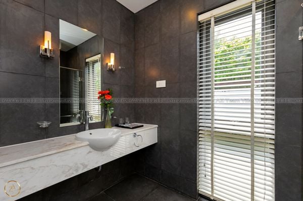 VT-RB-LC.ARIA AZ 138