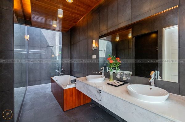 VT-RB-LC.ARIA AZ 138