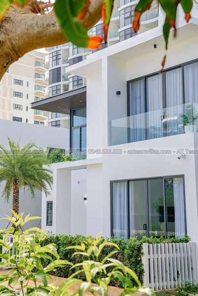 VT-MER-LC.ARIA AZ 106