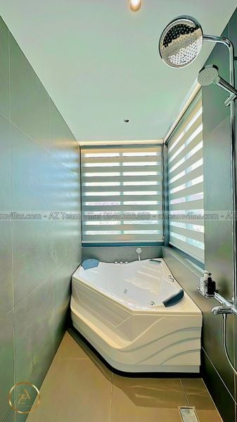 VT-MER-LC.ARIA AZ 106