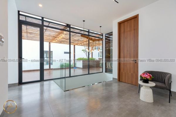 VT-MER-LC.ARIA AZ 103