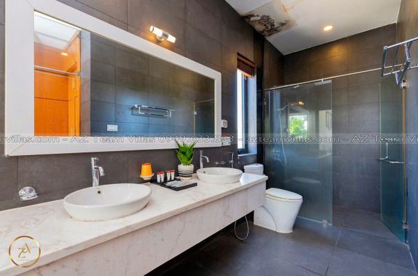 VT-RB-LC.ARIA AZ 136