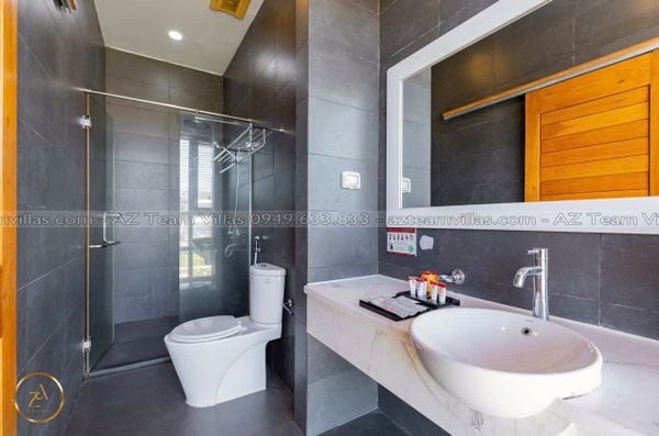 VT-RB-LC.ARIA AZ 136