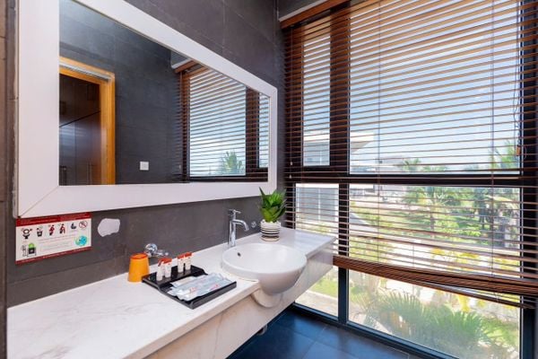 VT-RB-LC.ARIA AZ 137