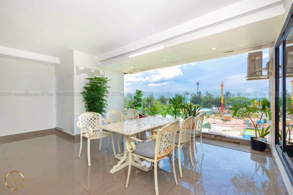 VT-OASKY-TRUHO-AZ 303