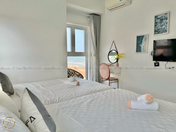 VT-MERMAID-TRUHO-1102