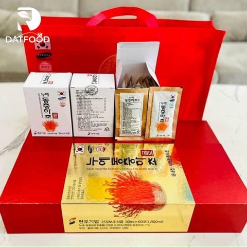 Nước đông trùng hạ thảo Nongzinsicphum hộp 60 gói x 30ml