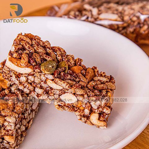 Thanh cơm gạo lứt ngũ cốc Đạt Food
