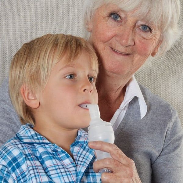 Máy xông mũi họng Lanaform CN-100P hoạt động bằng pin hoặc USB