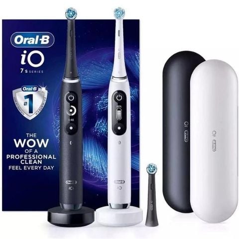 Bàn chải đánh răng điện Oral B iO Series 7