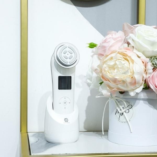 Máy đẩy dưỡng chất trẻ hoá da NanoTime F65U