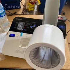  Máy đo huyết áp tự động Omron HBP-9030 