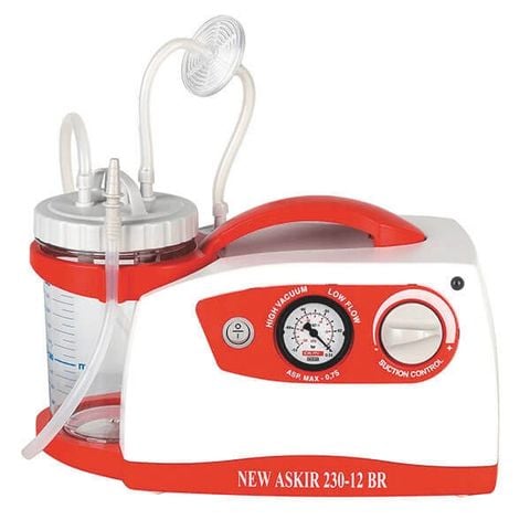 Máy hút dịch Cami New Askir 230/12V BR trên xe cứu thương