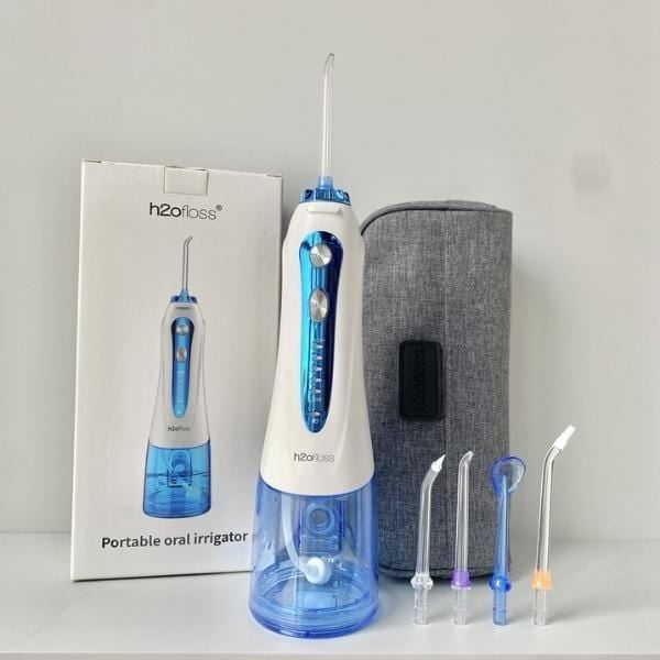 Máy tăm nước H2OFloss HF-9P thiết kế cầm tay không dây, có sạc