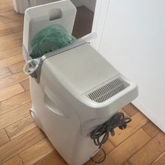  Máy tạo oxy 5 lít Yuwell 9F-5AW kèm xông khí dung 