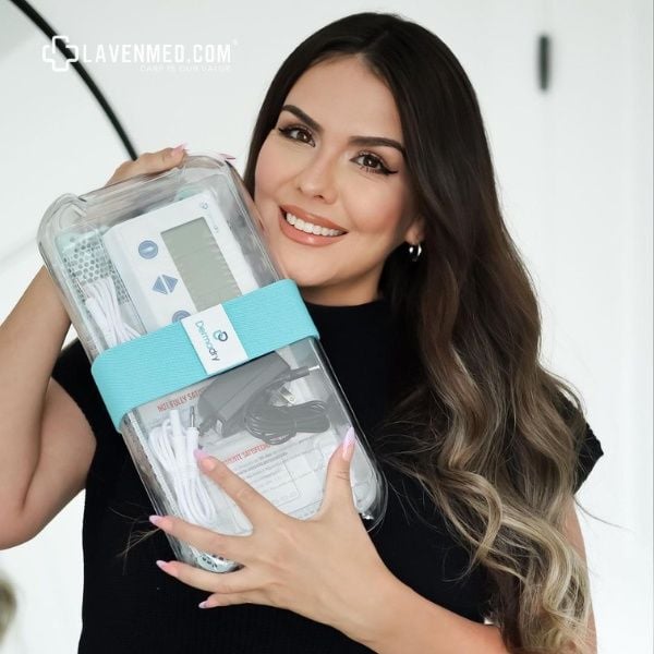 Máy trị mồ hôi tay chân Dermadry giúp khô tay chân trong 10 buổi