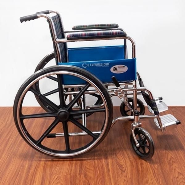 Xe lăn Lucass X9B vải kẻ bánh đúc