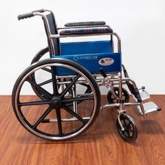  Xe lăn Lucass X9B vải kẻ bánh đúc 