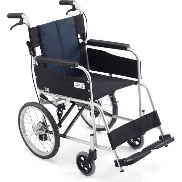 Xe lăn tay Miki USG-2 chất liệu siêu nhẹ chỉ 10.7kg đến từ Nhật Bản