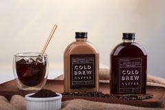 Chai dẹt thuỷ tinh vai vát nắp nhôm các cỡ