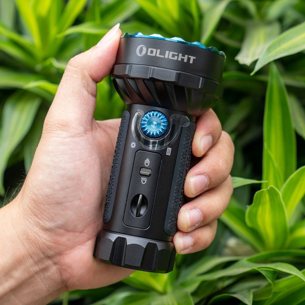  Đèn Pin Siêu Sáng Cắm Trại OLIGHT MARAUDER MINI Sáng 7000 Lumen Chiếu Xa 600m 