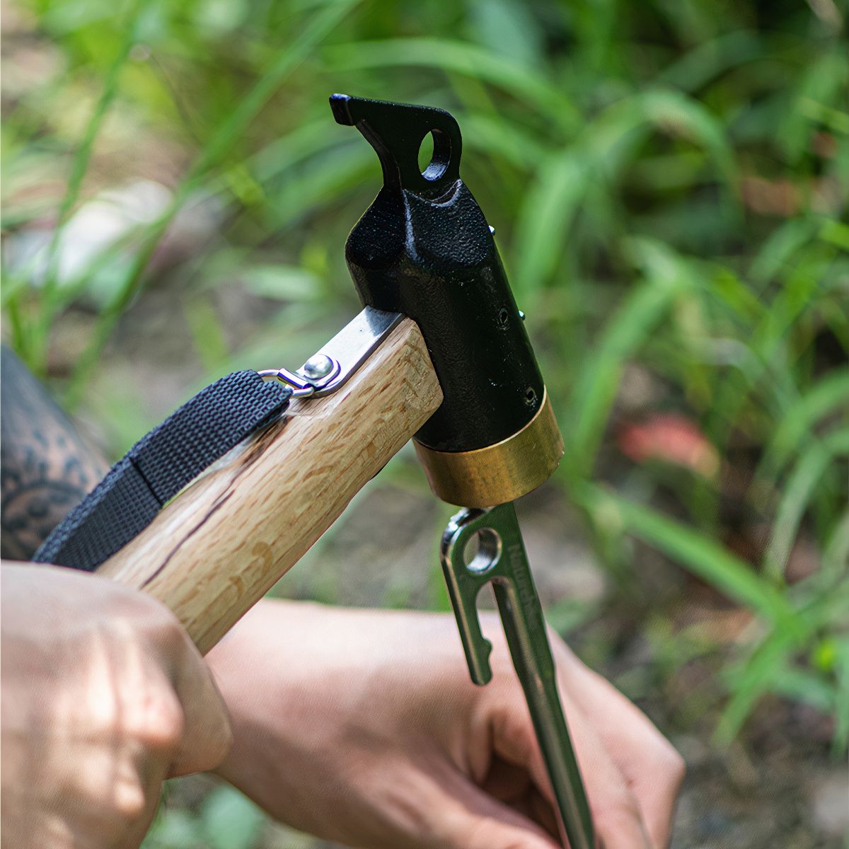  Búa Cầm Tay Đa Năng Cắm Trại – Dã Ngoại Naturehike 