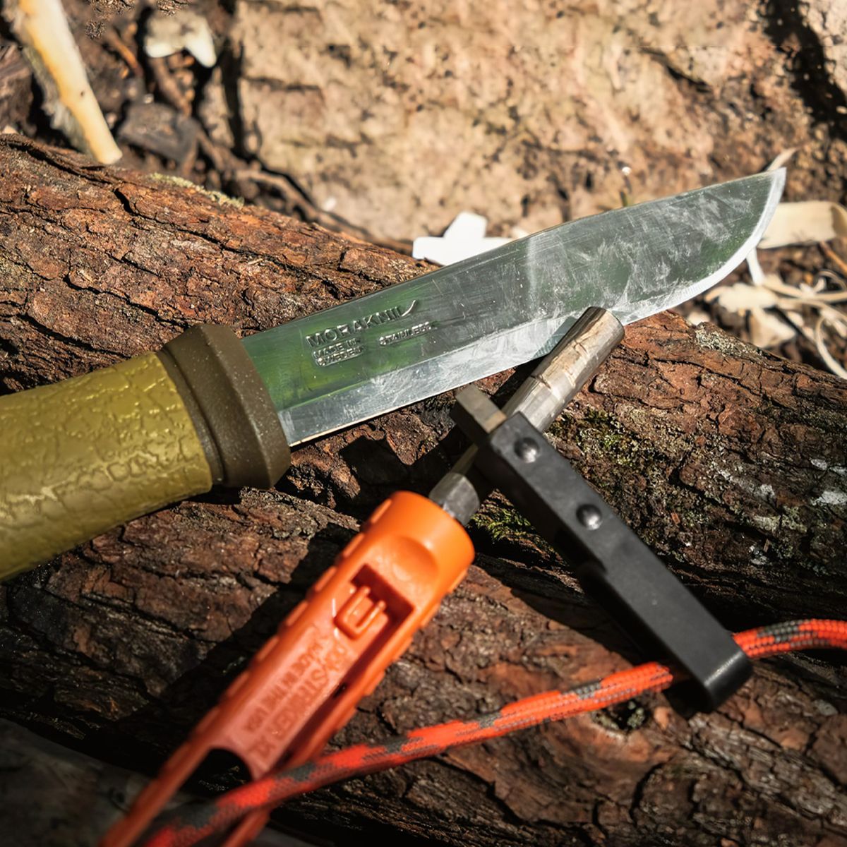  Dao Cắm Trại Morakniv Mora 2000 Stainless Steel 