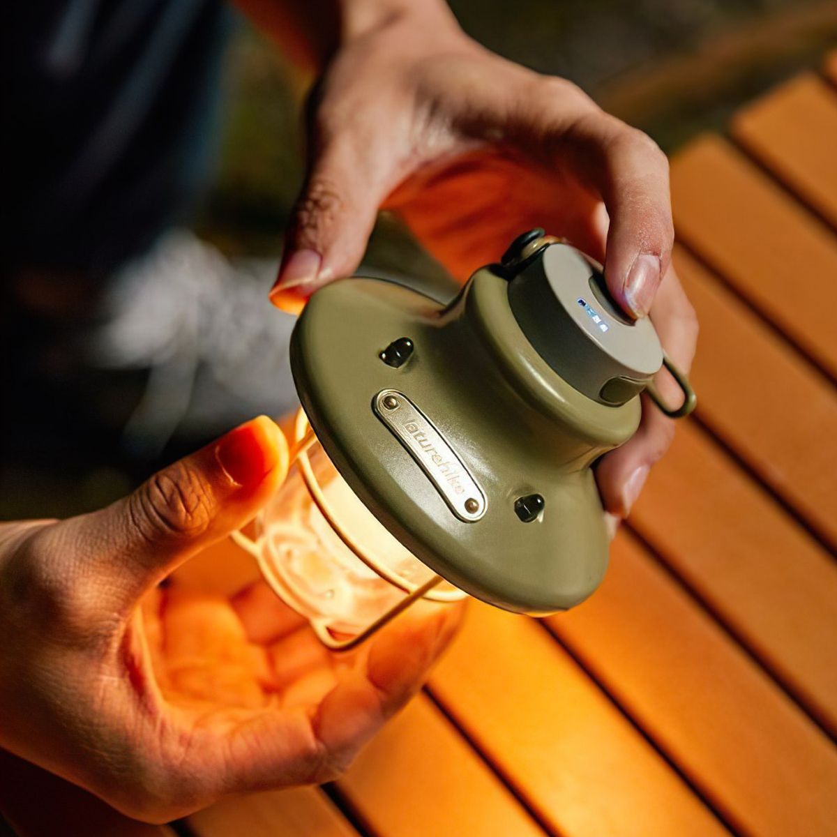  Đèn Cắm Trại Mini NatureHike 