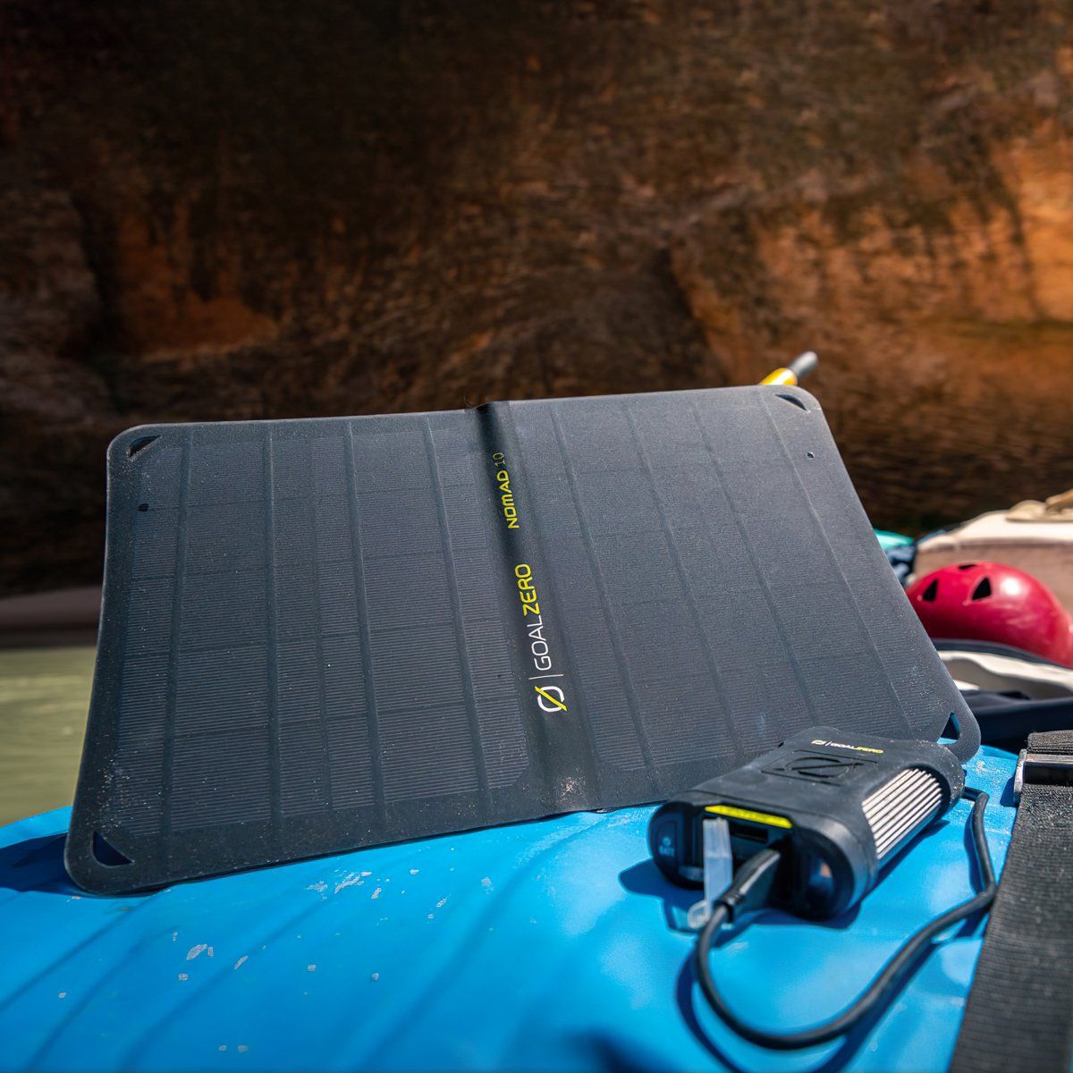  Tấm Pin Mặt Trời Goal Zero Nomad 10 Solar Panel 