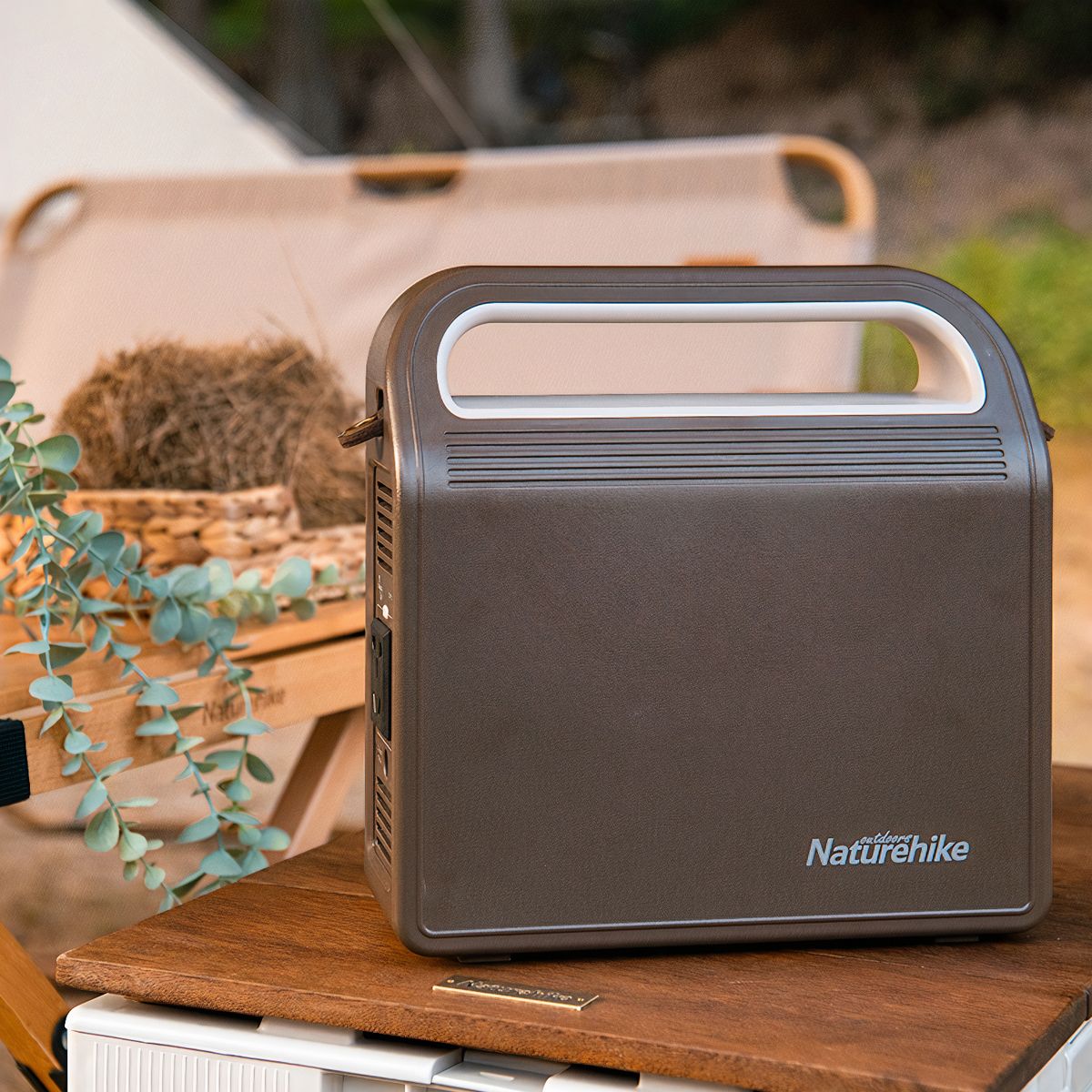  Bộ Lưu Điện Cắm Trại Dung Lượng Khủng Gần 100.000 mAh Naturehike 