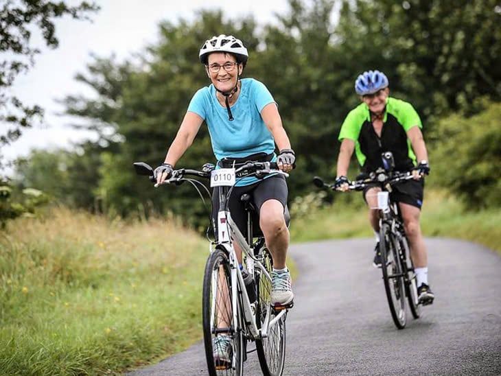NGƯỜI BỊ THOÁT VỊ ĐĨA ĐỆM CÓ NÊN ĐẠP XE KHÔNG? | Tin tức | HT BIKE | BLOG
