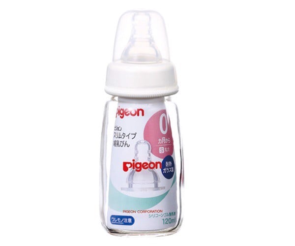 Bình sữa Pigeon 120ml cổ hẹp làm từ chất liệu thủy tinh