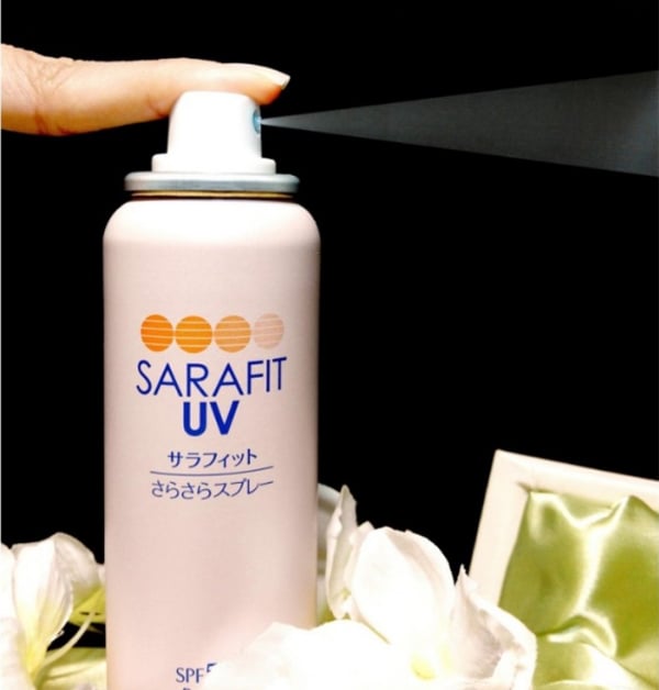 Xịt chống nắng Skin Aqua Sarafit hương hoa