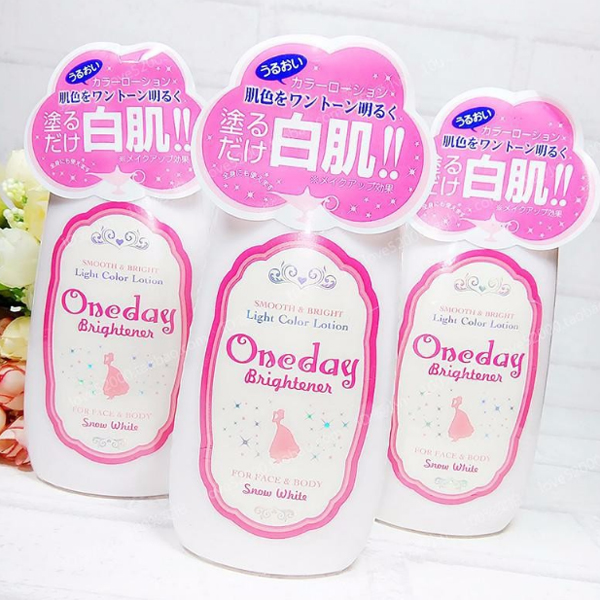 Lotion dưỡng thể trắng da One Day Brightener của Nhật