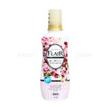  KAO- Nước xả vải Flair hương hoa thanh lịch 570ml 