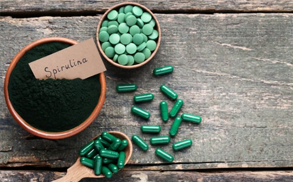 Liều uống tảo spirulina có thể ảnh hưởng đến tác dụng phụ