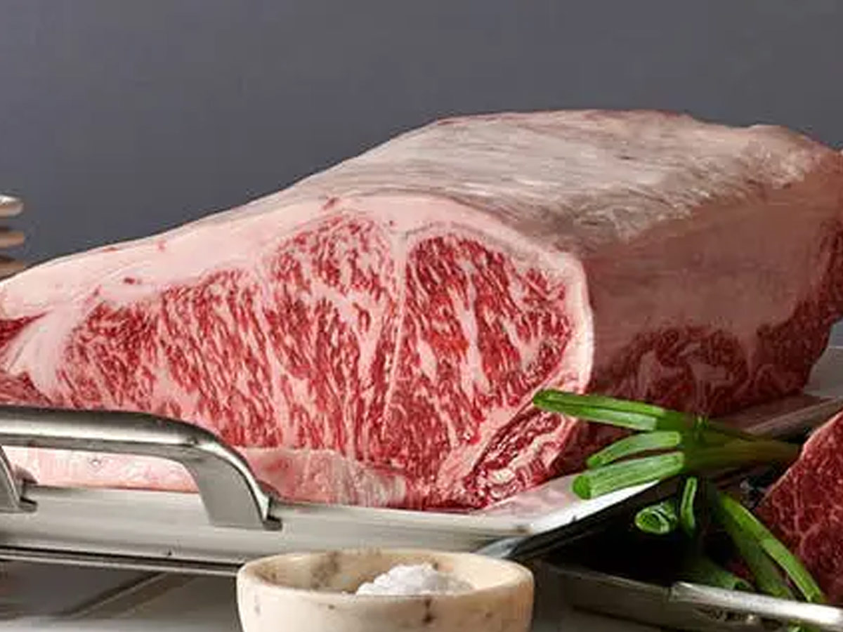  Thịt bò Wagyu A5 Omi 