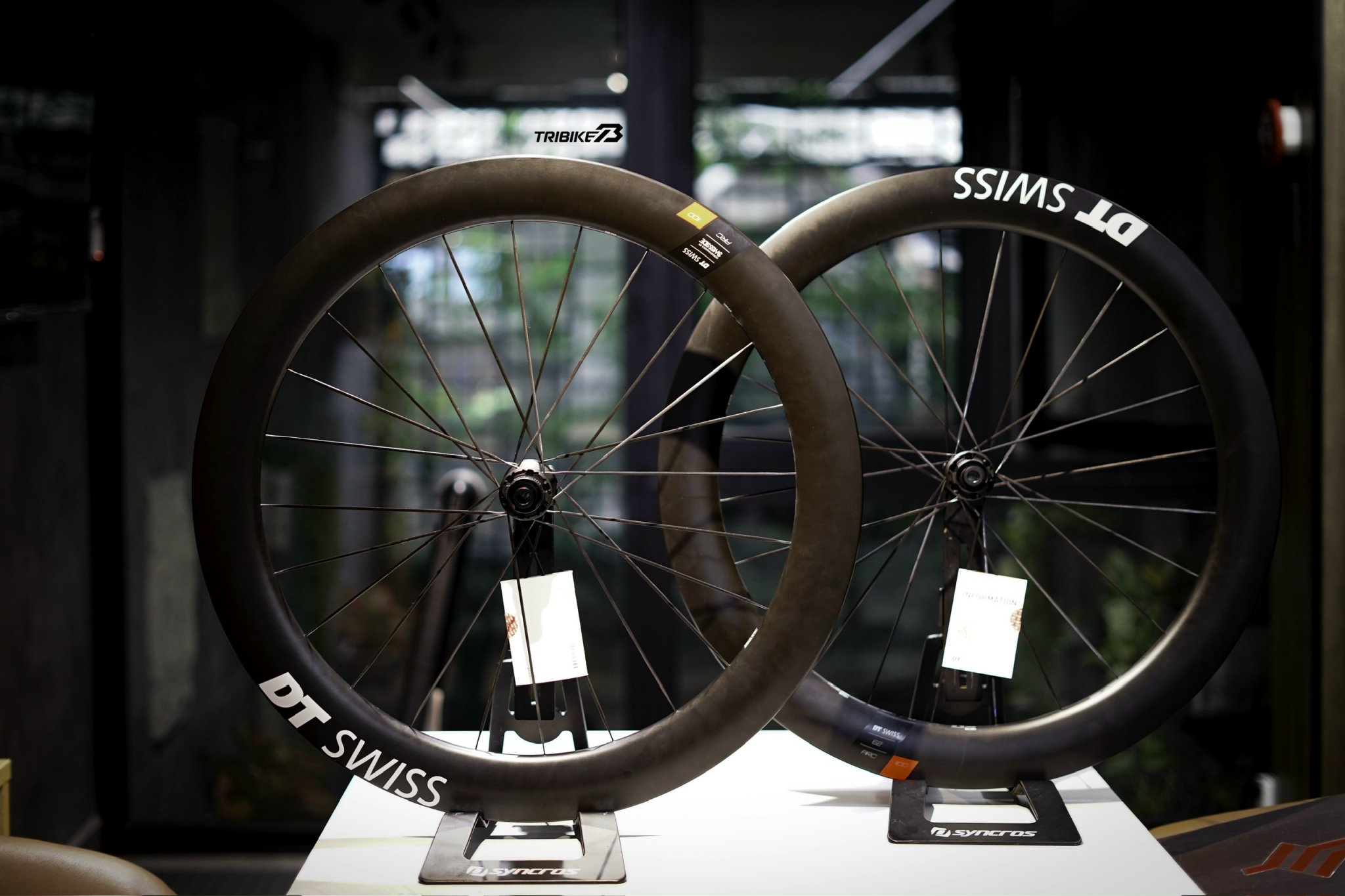 Bánh Xe Đạp DT SWISS ARC 1100 DICUT® DB