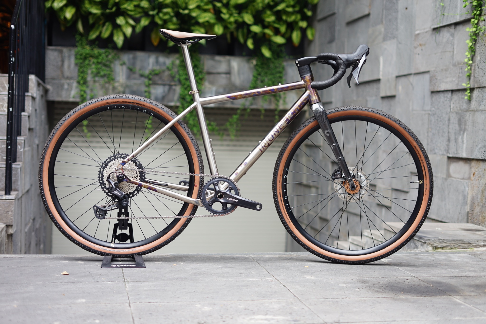 Xe đạp Gravel - TRIONEER ( cấu hình tuỳ chỉnh )