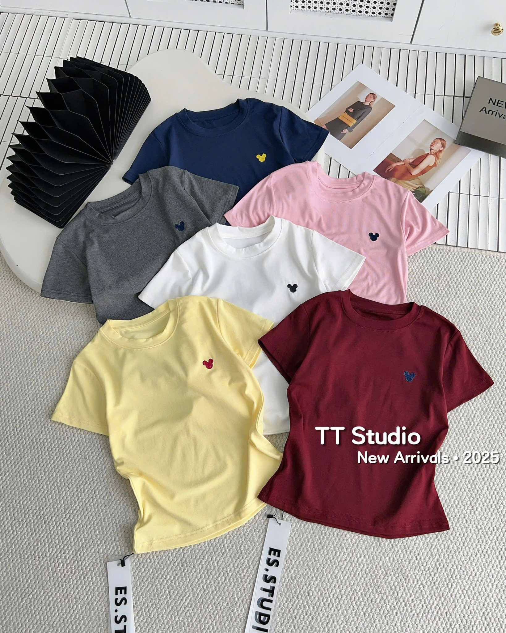  áo cổ tròn thêu chuột H90 