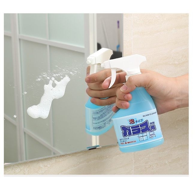 Xịt tẩy rửa kính Rocket 300ml – Hàng Nhật Daily