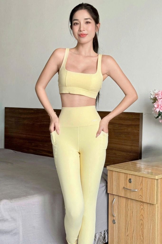 Bộ Đồ Tập Gym Yoga Nữ UNIQ Cool Peel - Áo Cổ Vuông Lưng Đồng Hồ Cát & Quần Legging