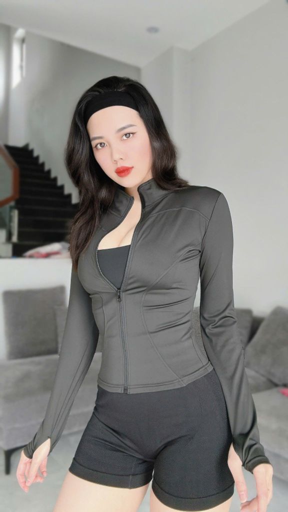 Áo Khoác Thể Thao Nữ UNIQ Vải Thoáng Khí Tay Dài Xỏ Ngón Chống Nắng UV